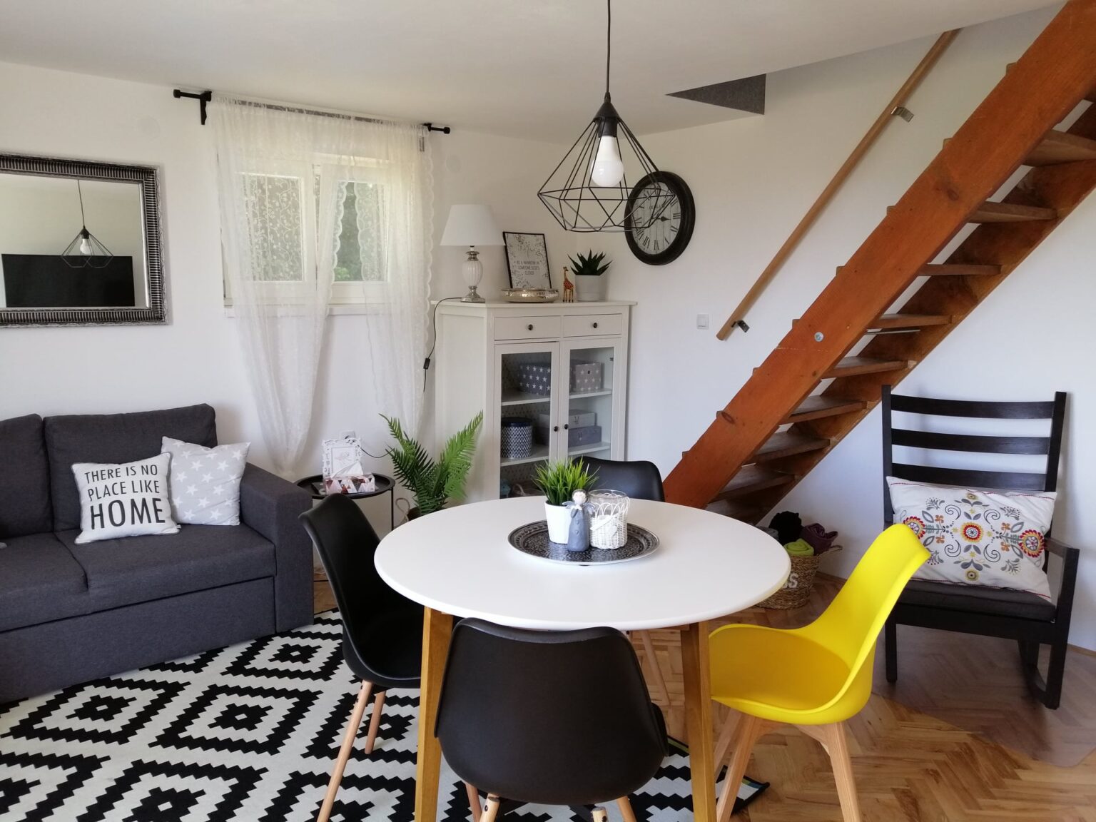 Mala vikendica za veliko društvo